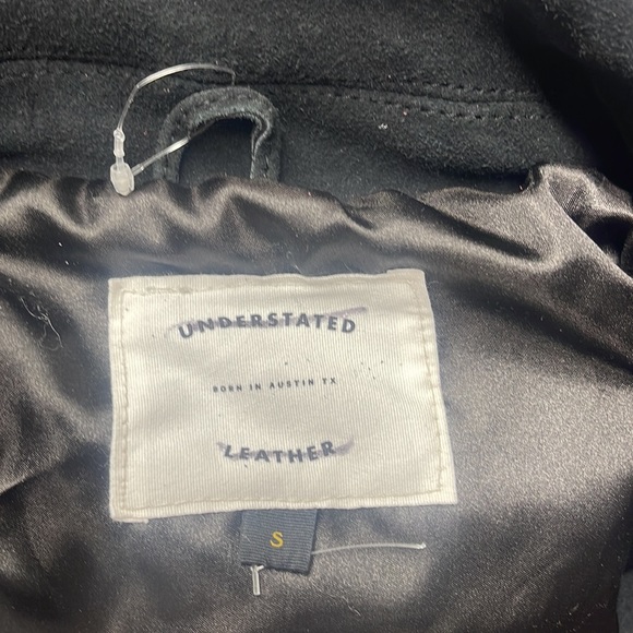 Free People x Marlboro Blazer in Black
Understated Leather

$627 - Picture 15 of 16